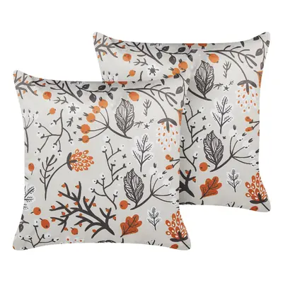 Set of Velvet Cushions x cm Off-White MONTBRETIA