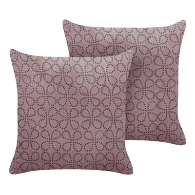 Set of Velvet Cushions Geometric Pattern x cm Pink LARKSPUR