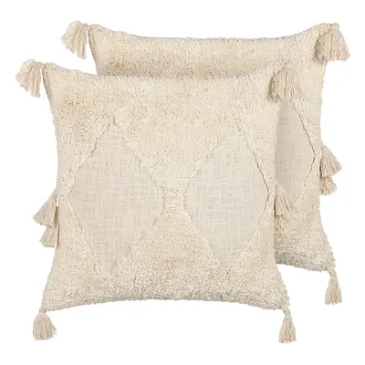 Set of Tufted Cotton Cushions with Tassels x cm Light Beige AVIUM