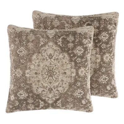 Set of Cushions x cm Brown MIMISAL