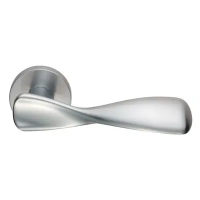 PAIR Ergonomic Twisted Handle on Round Rose Concealed Fix Satin Chrome