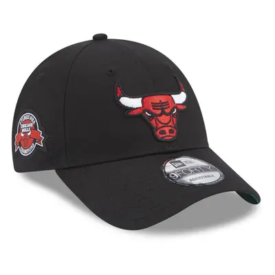 New Era Mens Team Side Patch Adjustable Cap ~ Chicago Bulls black