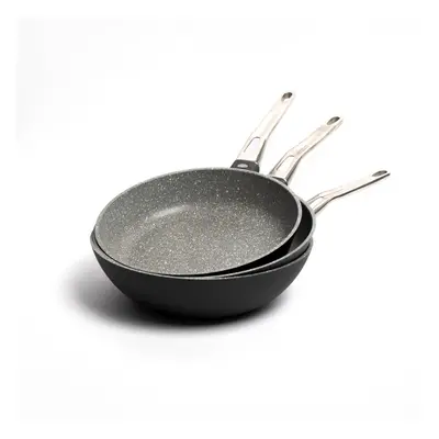 MasterClass Set of Cast Aluminium Frying Pans (26/28cm) and a Wok 28cm