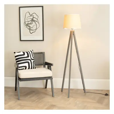 ValueLights Barbro Grey Wood Scallop White Edge Shade Floor Lamp