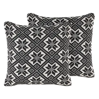 Set of Cotton Cushions Geometric Pattern x cm Black and White BESKOZ