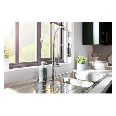 Kitchen Sink Tap Single Lever Mono Pull Out Spray Mixer Chrome Swivel Spout