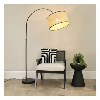 ValueLights Louis Black Arched Floor Lamp with Cane Shade and Bulb