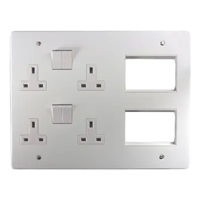 Crabtree 4318/WH Multimedia Lounge Plate - x 13A Twin Sockets & x 3W Euromodule Apertures