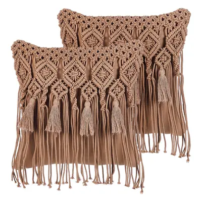 Set of Cotton Macrame Cushions with Tassels x cm Brown BAMIAN