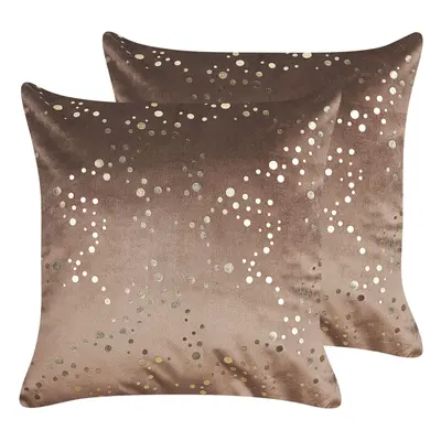 Set of Velvet Cushions x cm Brown POPPY