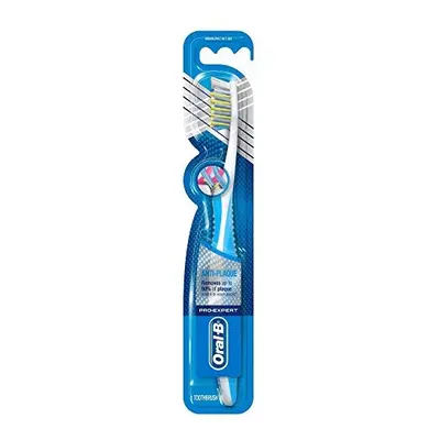 Oral-B Pro-Expert Anti-Plaque Manual Toothbrush, Medium