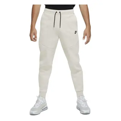 Nike Sportswear Tech Fleece Men's Joggers Slim fit for a Tailored Feel