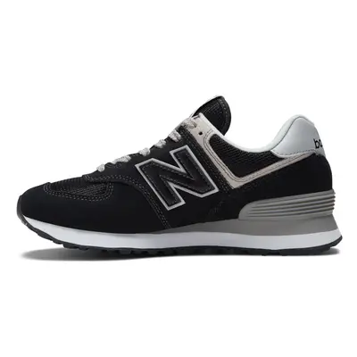 New Balance womens V3 Sneaker Black/White 8.5 US