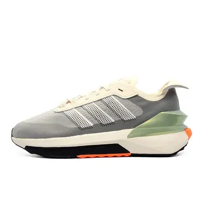 (11) Adidas Avryn Boost Mens