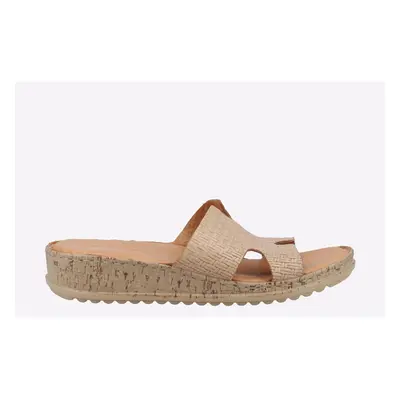 (6) Hush Puppies Eloise Sandals Womens