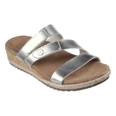 SKECHERS Women's Martha Stewart BREEZIE-Shiny Luster Wedge Sandal Sil