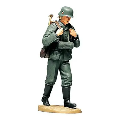 Tamiya Model German Soldier with Machine Gun