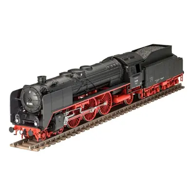 German BR01 Locomotive with T32 Tender (1:87 Scale)