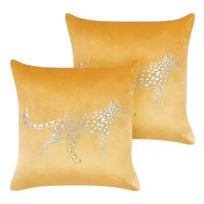 Set of Velvet Cushions Animal Motif x cm Yellow MARULA