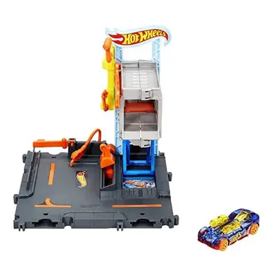 City Downtown Repair Station Playset with Hot Wheels Car, Connects to Other Sets & Tracks, Gift 