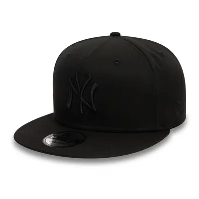 (S/M) New Era Mens Monochrome 9Fifty Cap ~ New York Yankees black