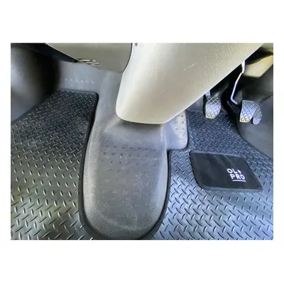 OLPRO VW T5/T6 Rubber Cab Mat