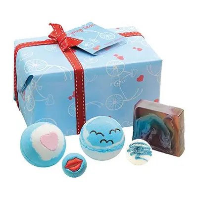 Bomb Cosmetics Free Spirit Handmade Wrapped Bath and Body Gift Pack, Contains 5-Pieces, g [Conte