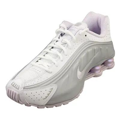 (4) Nike Shox R4 Womens Fashion Trainers in White Silver