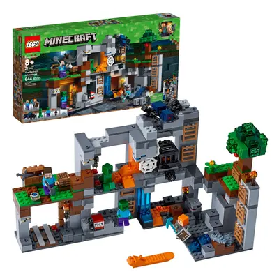 LEGO Minecraft The Bedrock Adventures Building Kit (644 Pieces)