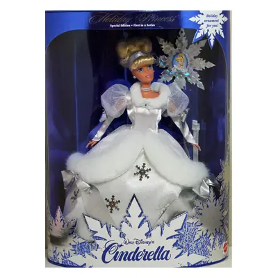 Disney Holiday Princess ~ Cinderella