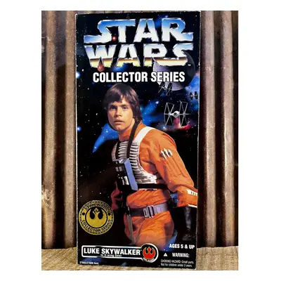 Star Wars Collector Series Luke Skywalker in X-wing Gear Doll Figure By Kenner