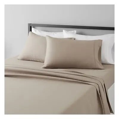 Amazon Basics Lightweight Super Soft Easy Care Microfiber 4-Piece Bed Sheet Set with 14-Inch Dee