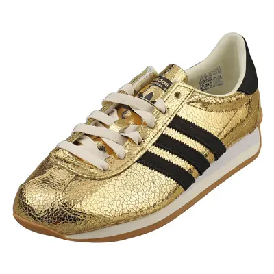 (6) adidas Country Og Womens Fashion Trainers in Gold Black