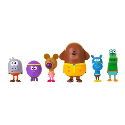 Hey Duggee toy figure set includes Duggee and his squirrels. Perfect toddlers toys from the CBee