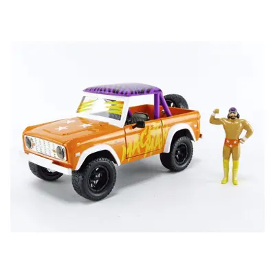 Jada 1:24 Diecast Ford Bronco with Macho Man Figure