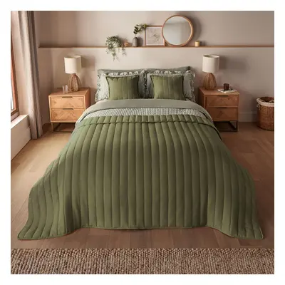 (Bedspread, Green) Silentnight Supersoft Quilted Bedspread CUshion with Soft Touch Cover