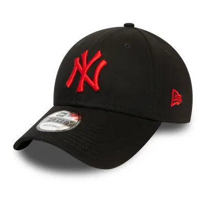 New Era League Essential 9Forty Cap ~ New York Yankees red