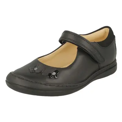 (Black, UK Child) Girls Clarks Butterfly Detailed School Shoes Scooter Daisy