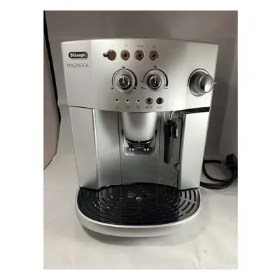 De'Longhi Magnifica ESAM 4200.S Bean to Cup, Silver