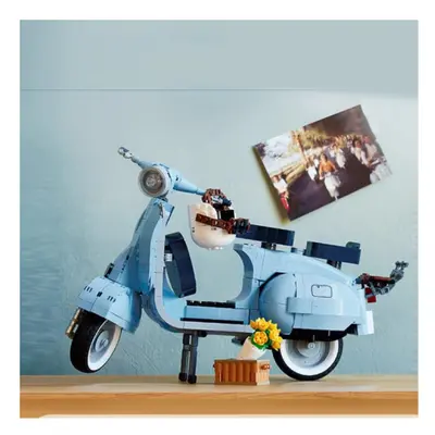 Scooter Model Building Block Toys Kit Italian Iconic Model Moped