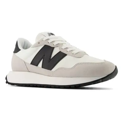 New Balance Women's Sneaker Black/Silver/Sea Salt 9.5