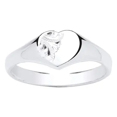 (Q) Silver Heart Signet Ring Ladies Engraved Detail Hallmark