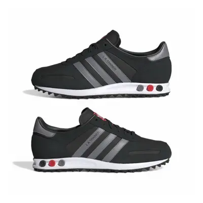 (11) Adidas LA Trainer