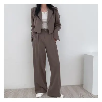 (camel, XXL) Look Stylish And Confident In This Fashionable And Petite-friendly Suit