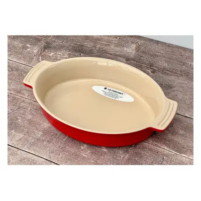 Le Creuset Red Oval Baking Dish, 32cm