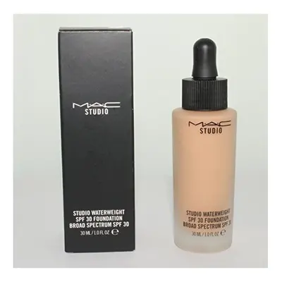 MAC Studio Waterweight Foundation SPF30 30ml - NW22