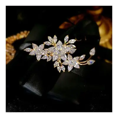 (white) For Women Floral Design Exquisite Romantic Wedding Bride Costume Jewelry Crystal Brooch 