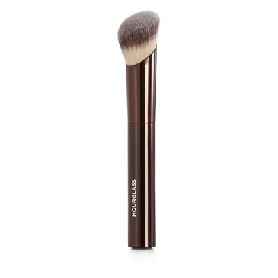 Hourglass Ambient Soft Glow Foundation Brush