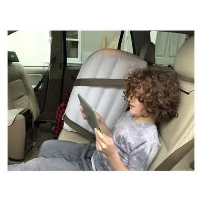 jet creations Inflatable Car Backseat Divider - seperates Children so