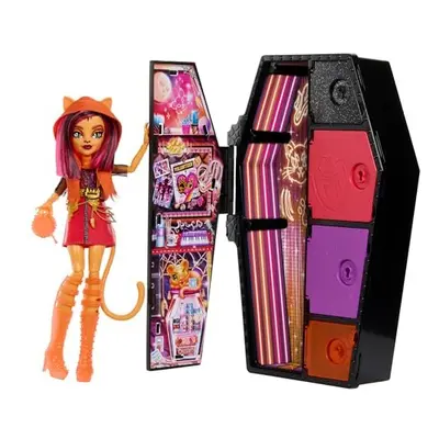 Doll and Fashion Set, Toralei Stripe Doll, Skulltimate Secrets: Neon Frights, Dress-Up Locker wi